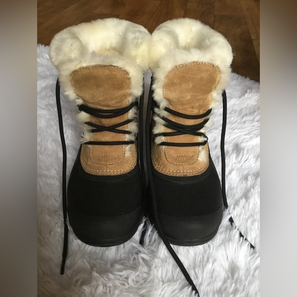 Sorel Snow Bird Boots Sz 6 Lace Up Thinsulate Excellent Condition!